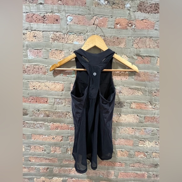 Lululemon active top - Picture 4 of 4